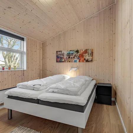 Tatil Evi 5 Bedroom Amazing In Glesborg