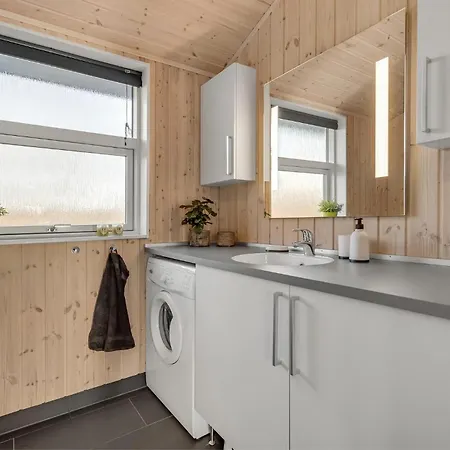 5 Bedroom Amazing In * Glesborg