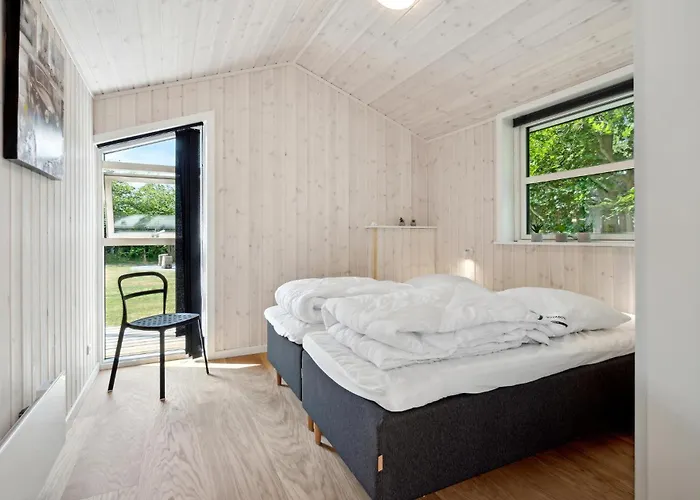 5 Bedroom Amazing In *