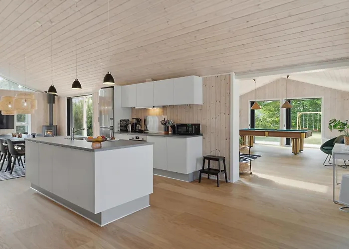 5 Bedroom Amazing In *