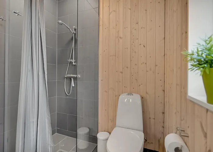 5 Bedroom Amazing In Casa vacanze Glesborg